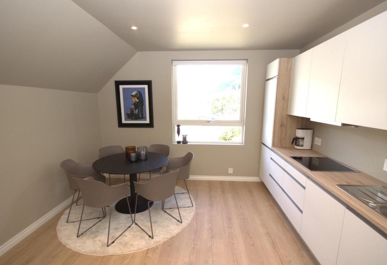Odda Apartments Bagian luar foto